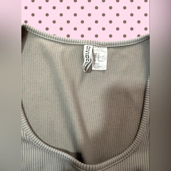 H&M Gray Ribbed Long Sleeve Top - Picture 2 of 3